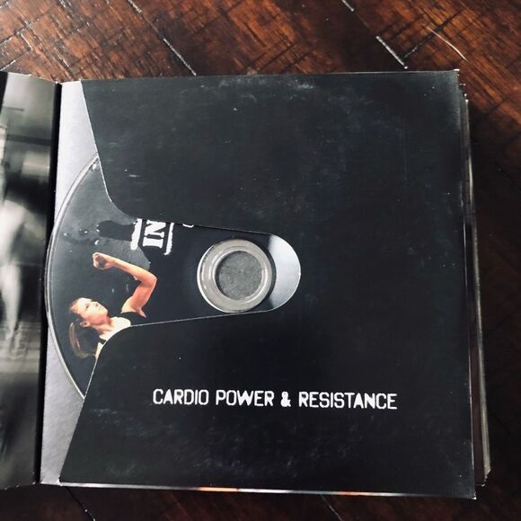 Beachbody Insanity Workout DVD Fitness 10-disc Set - Picture 7 of 14